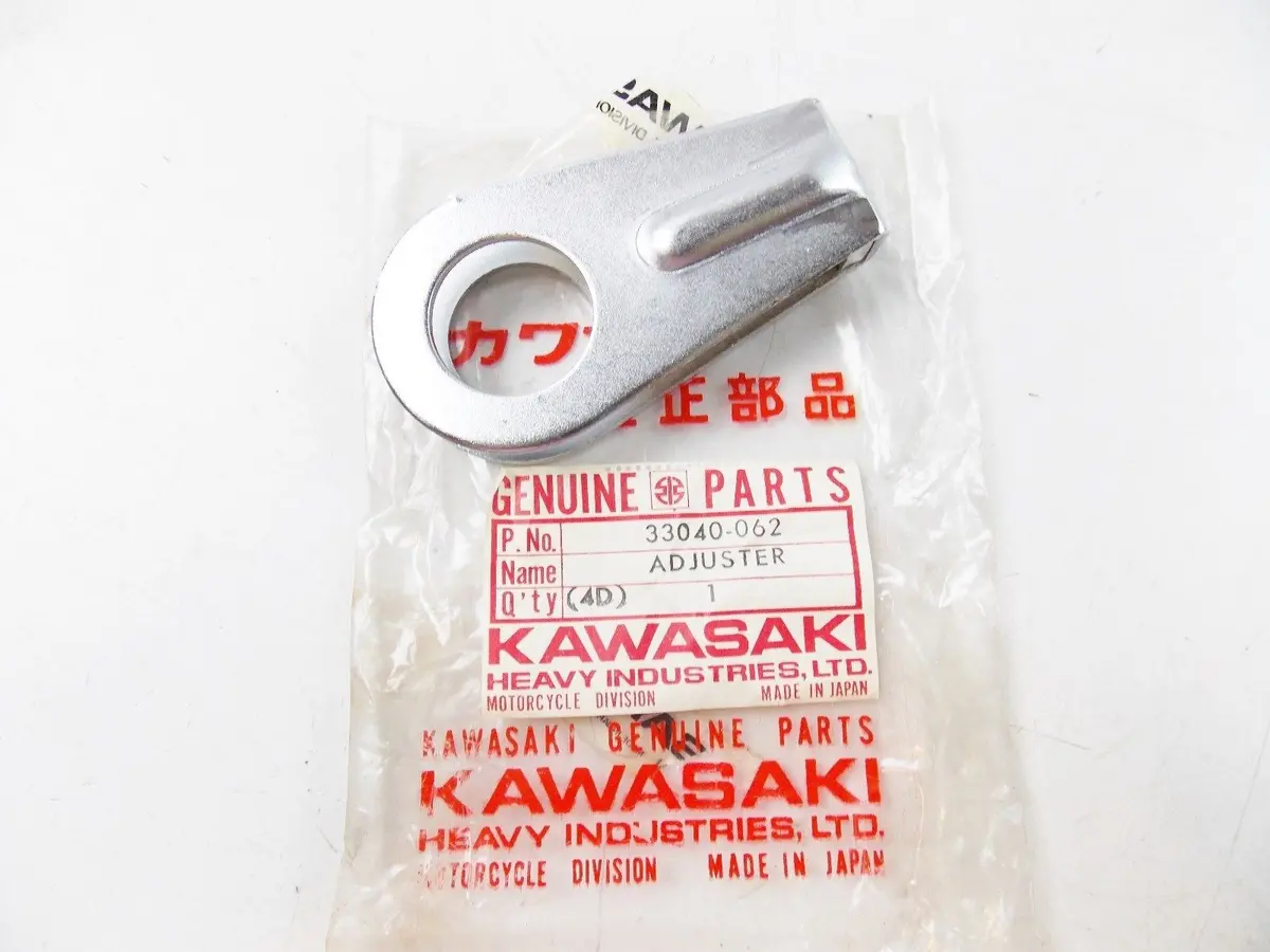Nos Kawasaki  1974-1978 L.H. Chain Adjuster Kz400   33040-062 1