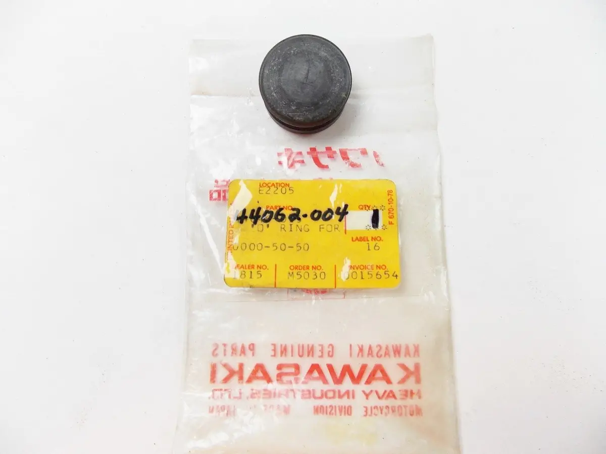 Nos Kawasaki 1971-1975 Fork Bolt Cap F7 F9   44062-004 1