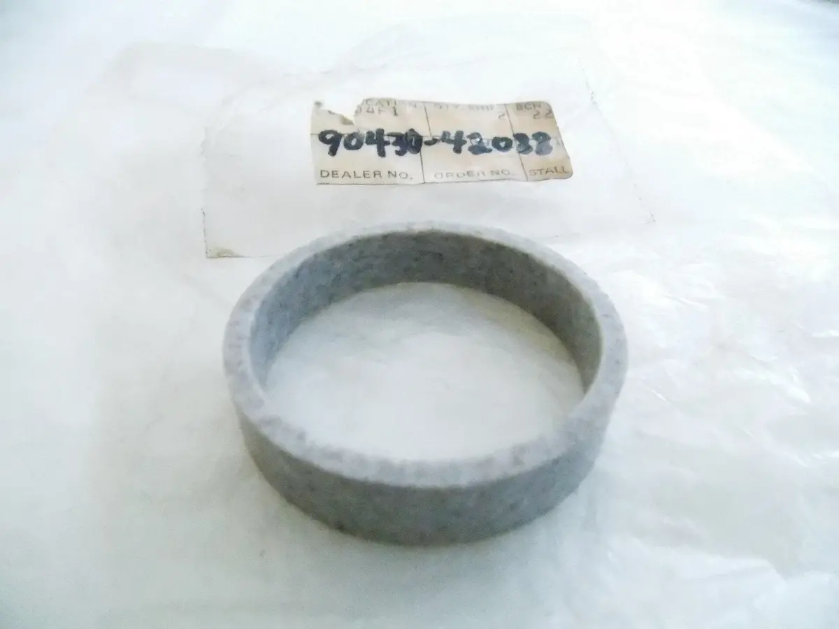 Nos Yamaha  1967 1968 1969 Gasket (2) Yr1 Yr2 R3 Sl351  90430-42088 1