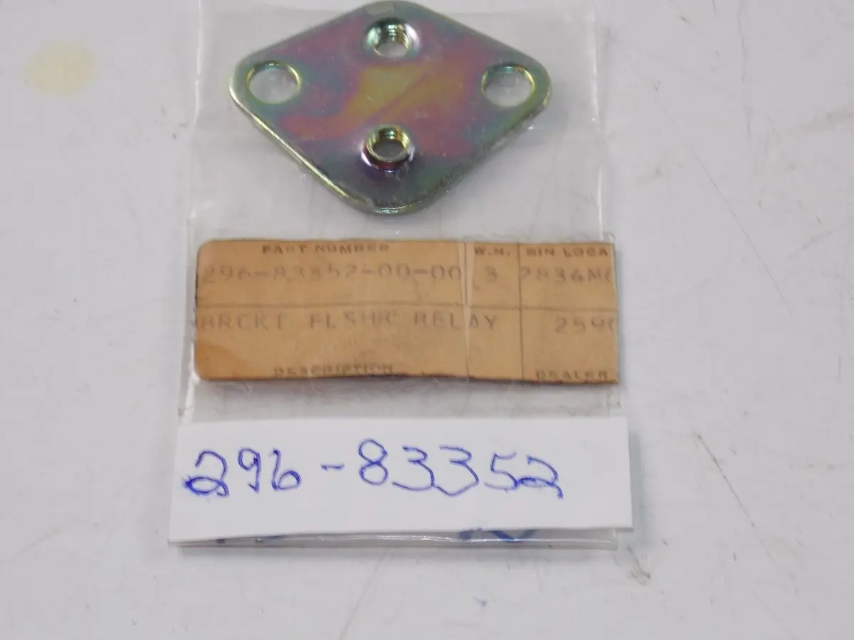 Nos Yamaha 1972 Bracket Flasher Relay 1 U7e 296-83352-00 1