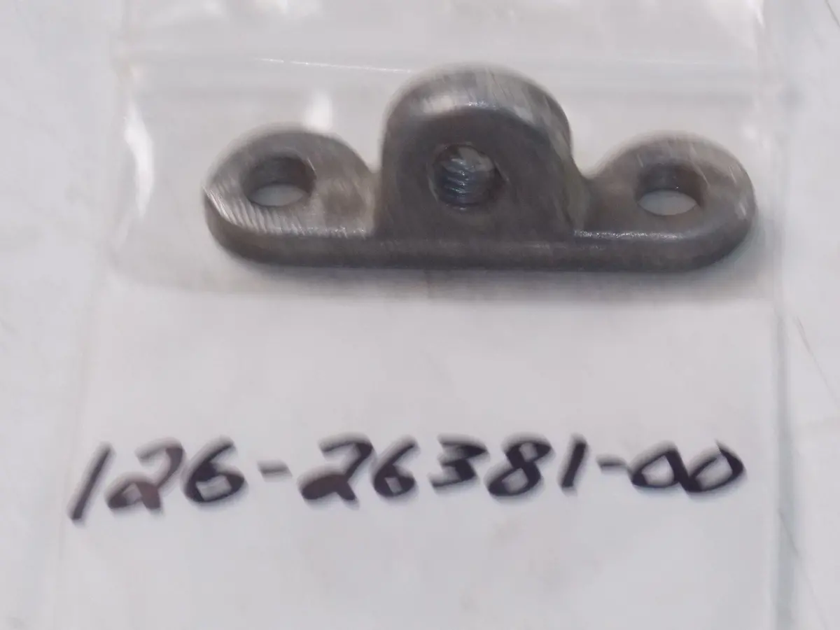 Nos Yamaha 1963-1966 Adjusting Holder Yg1 Ygs1 Yj1 Yj2   126-26381-00 1