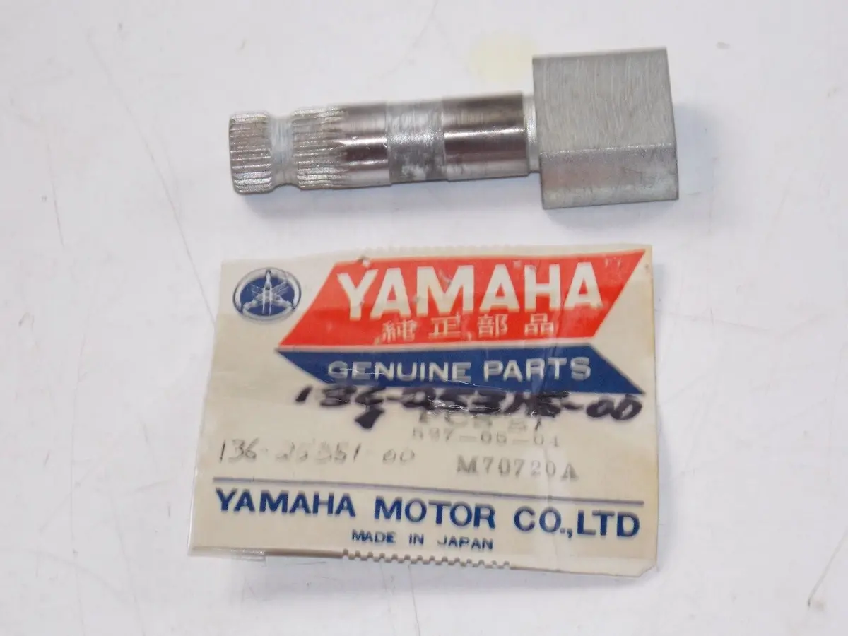 Nos Yamaha 1964-1968 1971-1975 R Wheel Cam Shaft Ya6 Yc1 Cs3 Rd200  136-25351-01 1