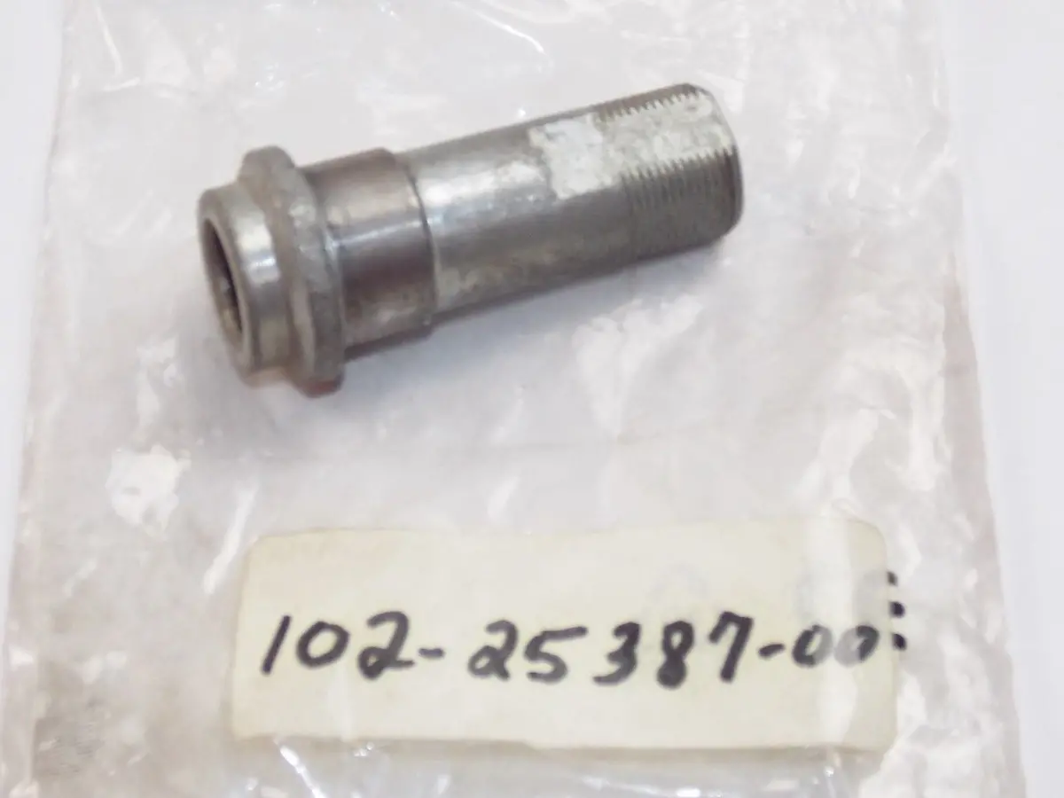 Nos Yamaha 1962 1963 1964 1965 Rear  Sprocket Axle Mj2 Mg1  102-25387-00 1