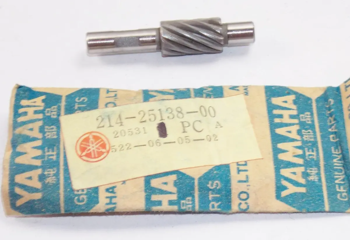 Nos Yamaha 1968-1982 1988-2000 Meter Gear Dt1 Rd250 Tw200 Xs400  214-25138-00 1