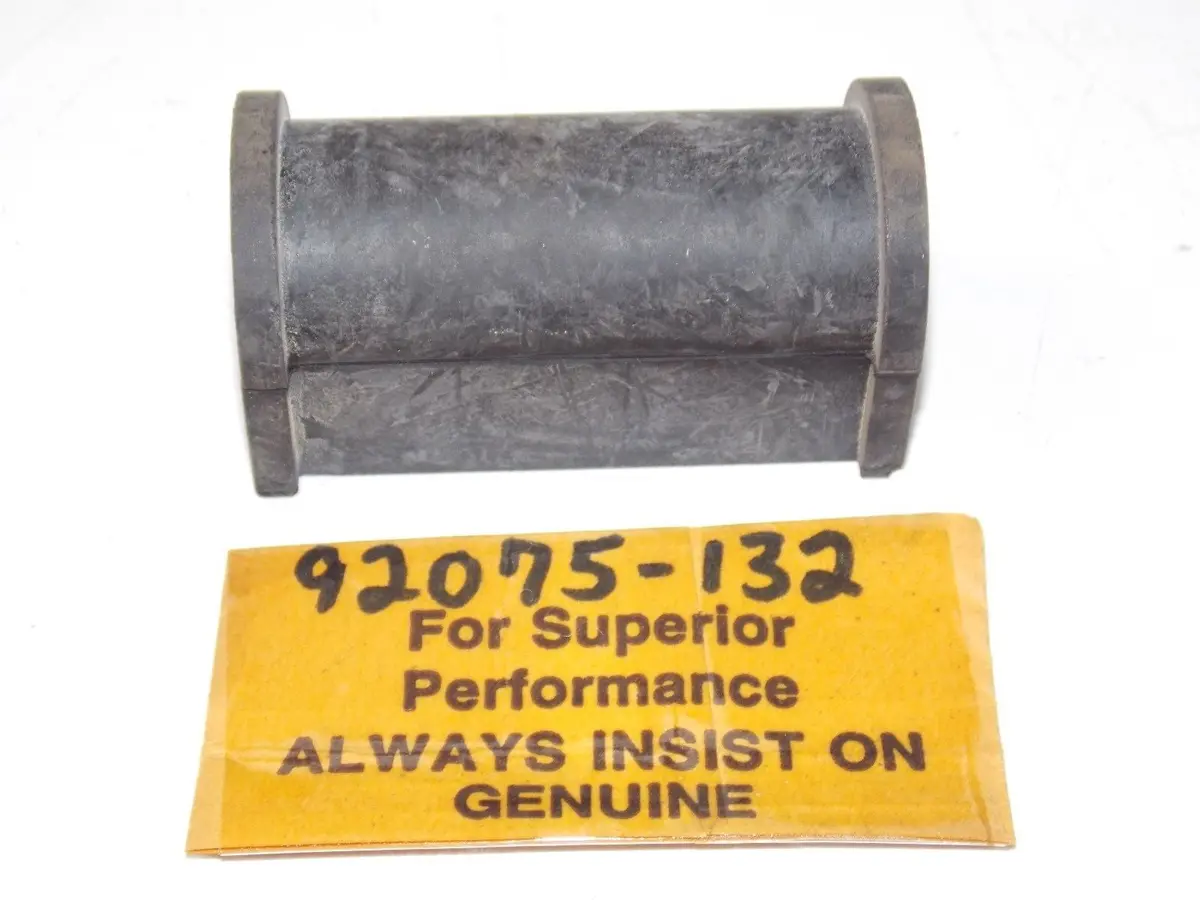 Nos Kawasaki 1973-1981 Rear Fender Rubber Damper Z1 Kz900/1000  92075-132 1