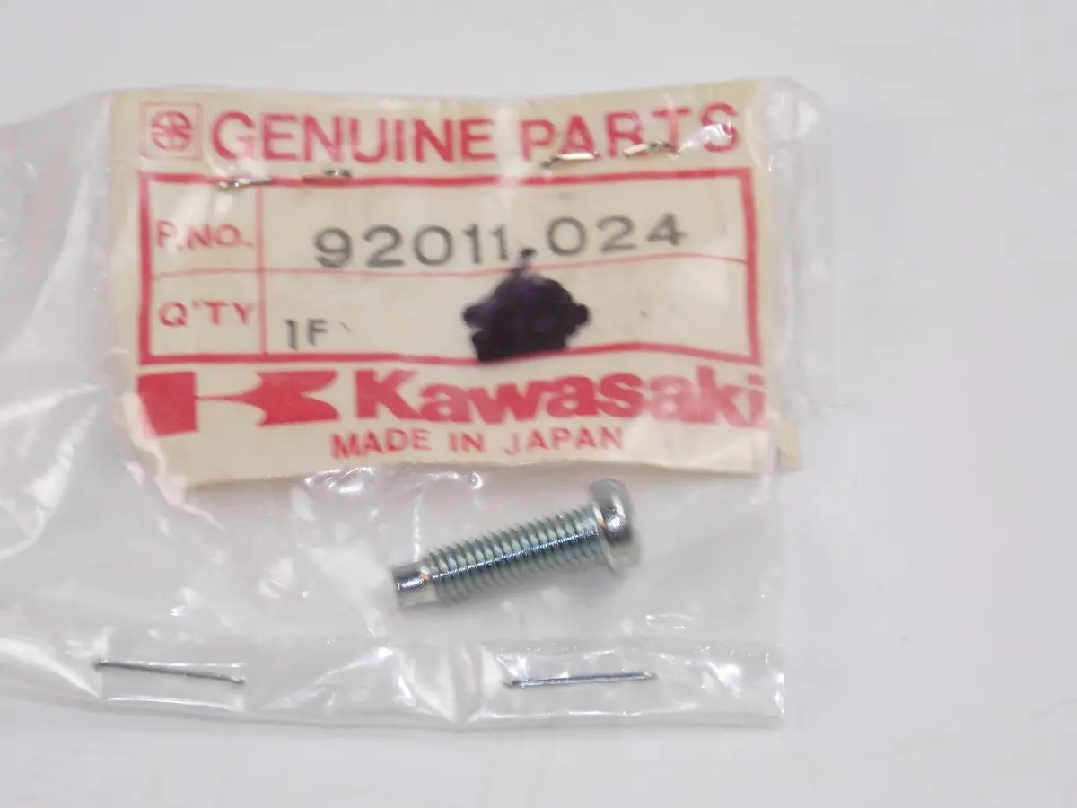 Nos Kawasaki 1980-2016 Screw 5Mm En450 Vn750 Bn125 Ej650 El250  92011-024 1