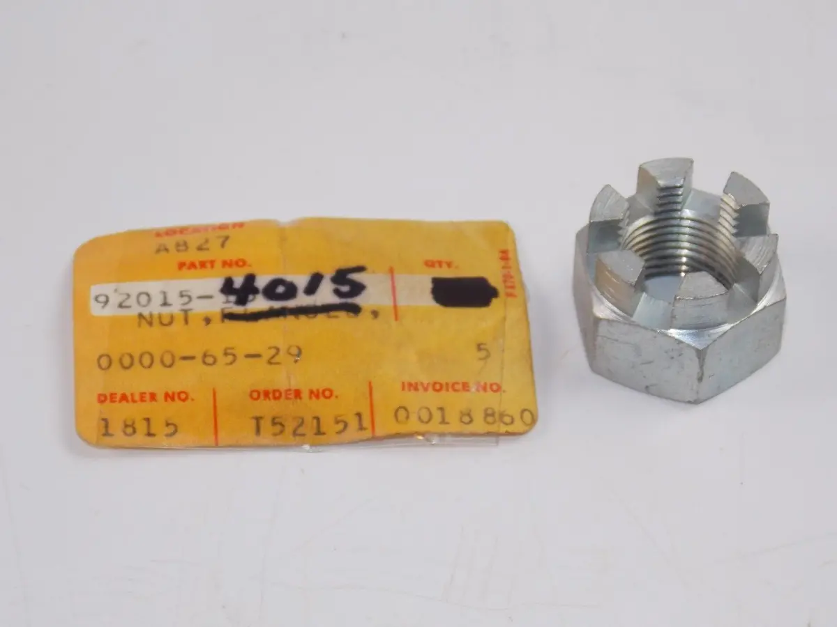 Nos Kawasaki 1981 1982 1983 Axle Nut (3) Klt250 Klt200  92015-4015 1