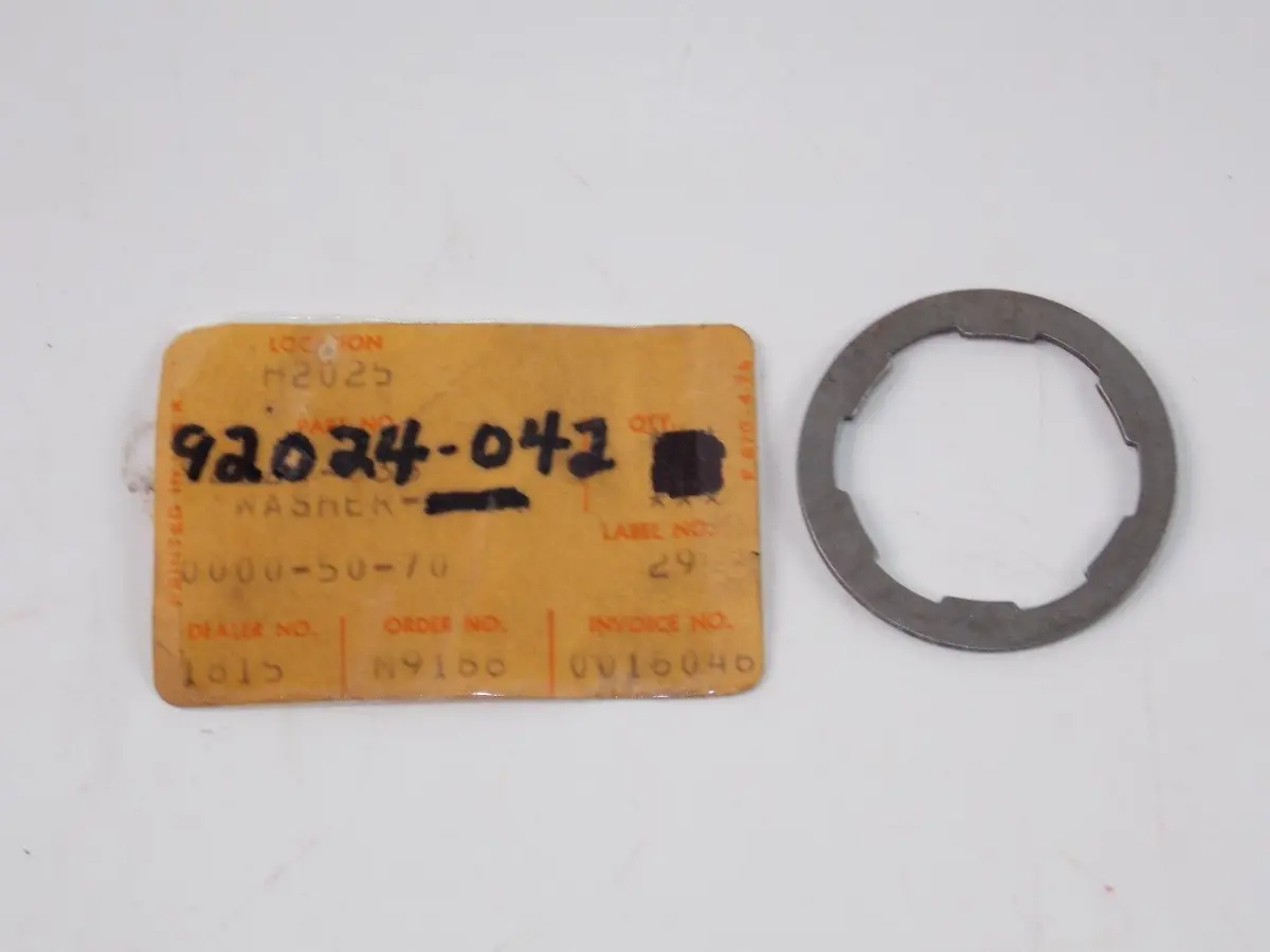 Nos Kawasaki 1973-2006 Thrust Washer 26Mm Zr1100 Zn1300 Kz900 Zx1100  92024-042 1