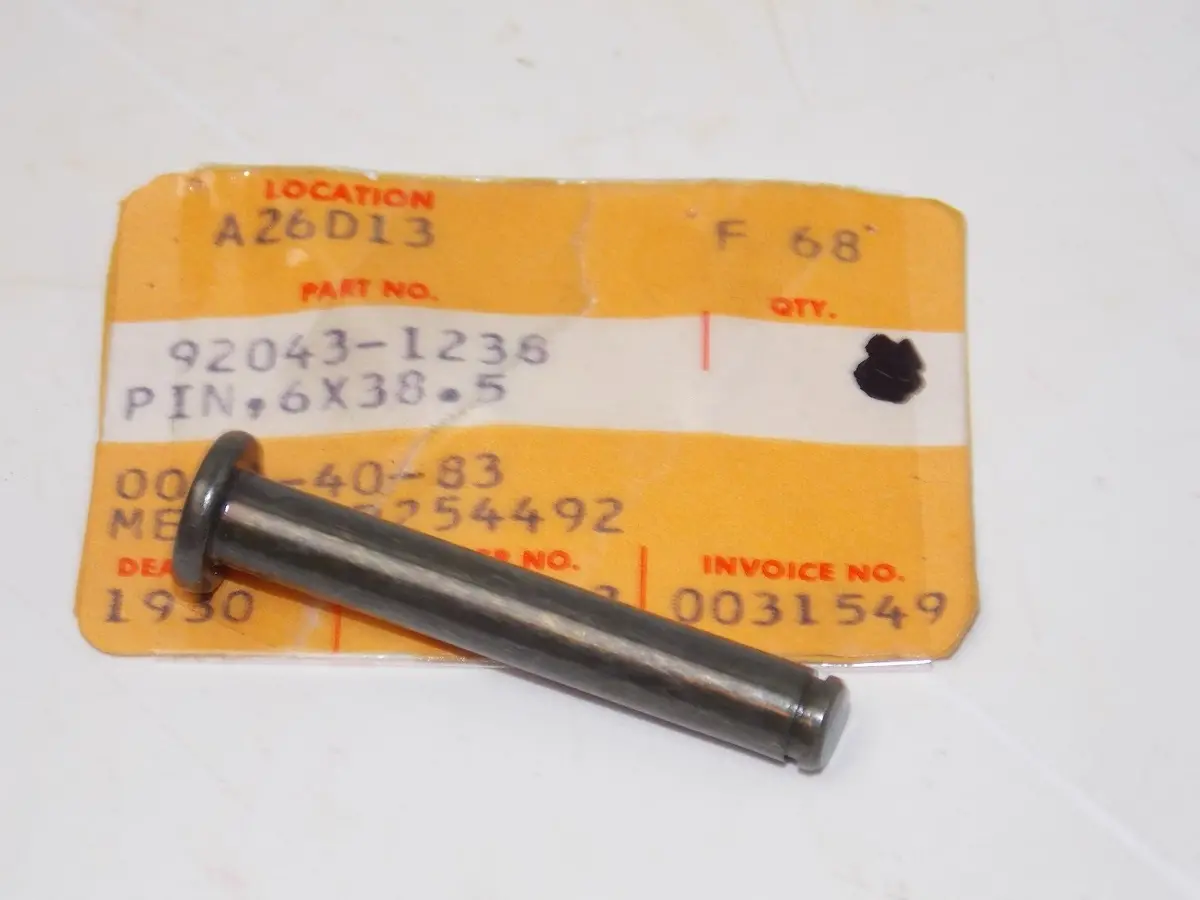 Nos Kawasaki 1984-2006 Footrest Pin Zx900/750 Kl600 Zg1000 Zr1100 92043-1238 1