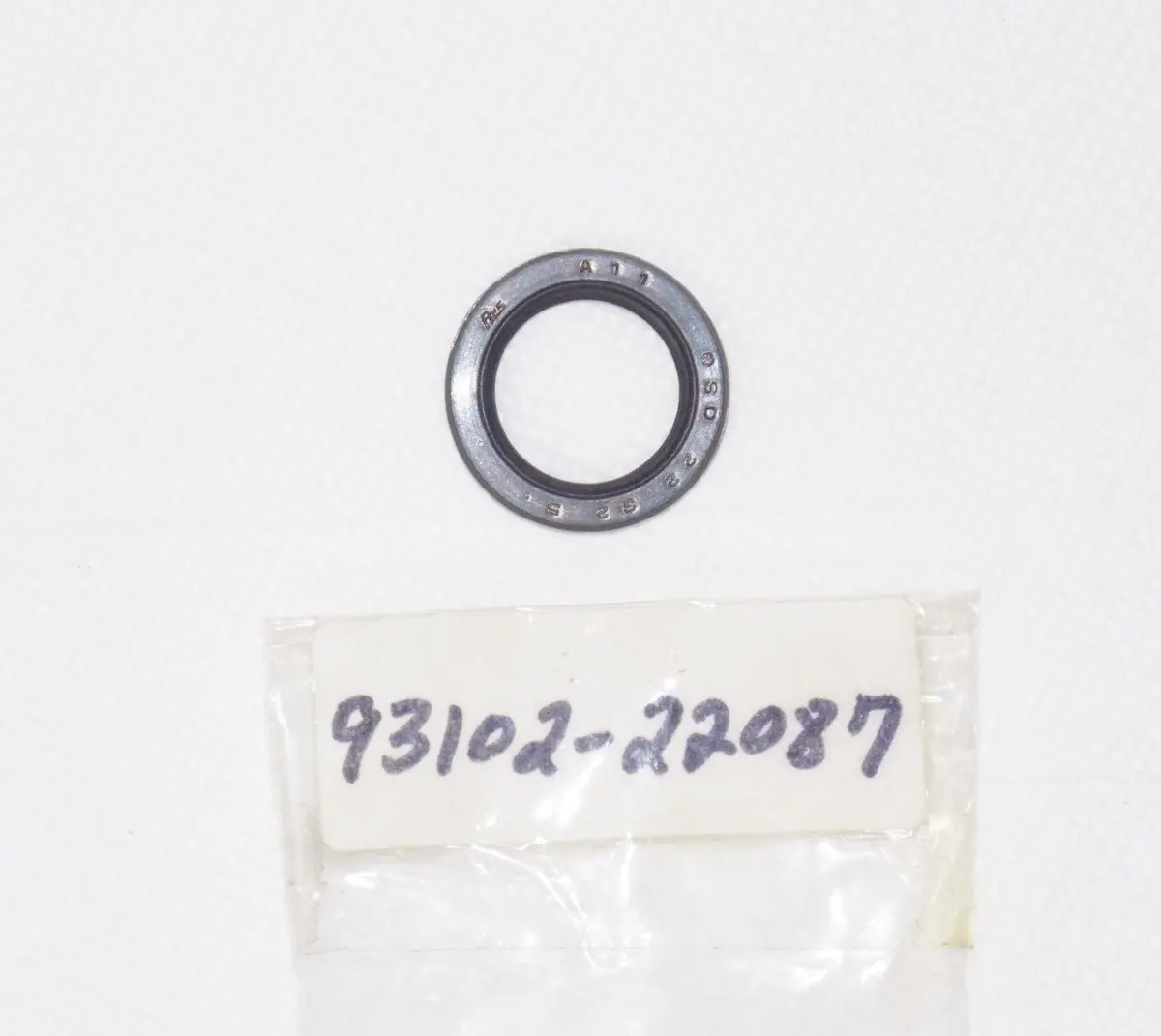 Nos Oil Seal Sd-Type Yamaha 1970-1990 4-Zinger Gs340a Enticer Gp643 93102-22087 1