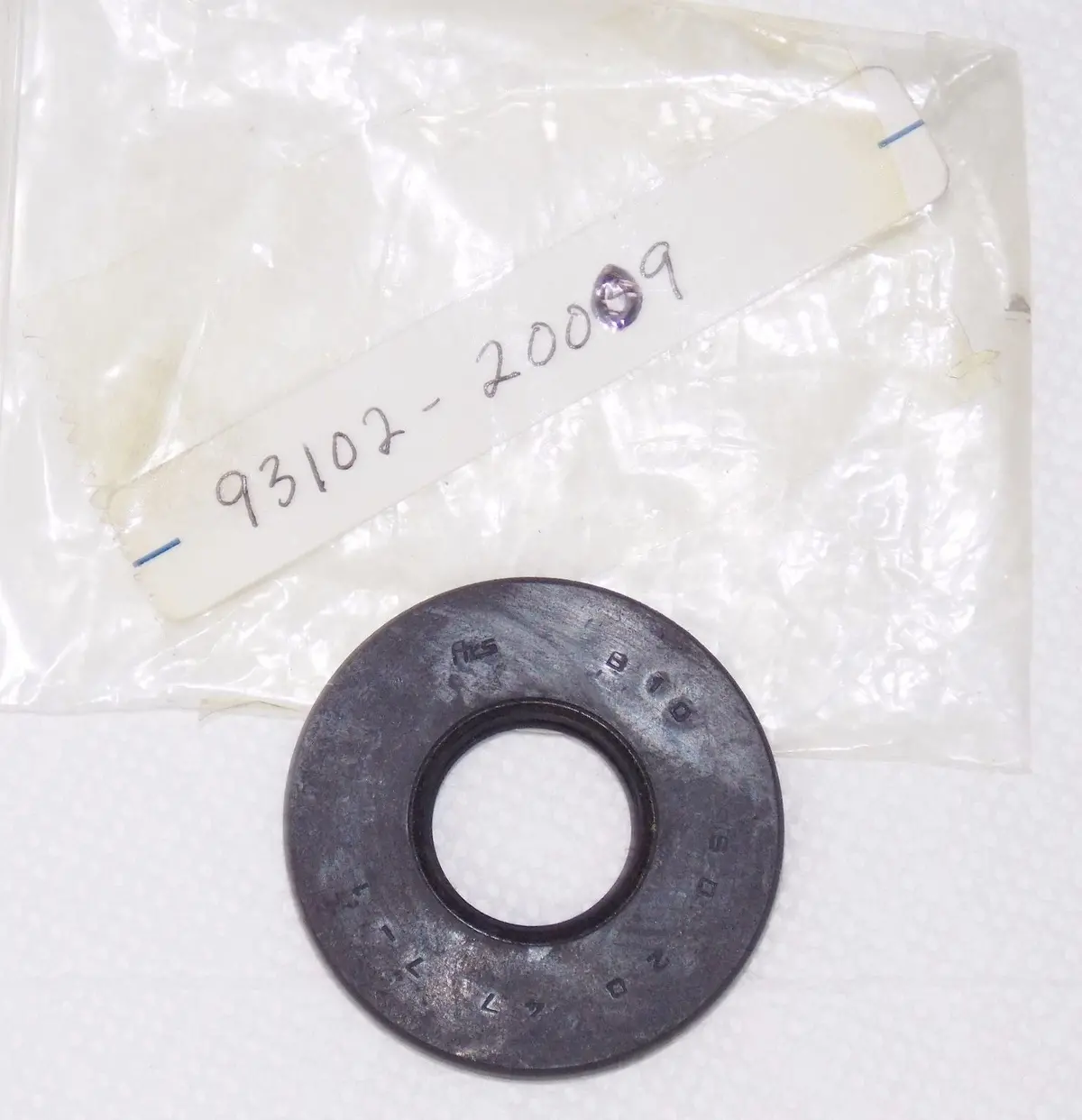 Nos Oil Seal Sd-Type Yamaha 1966-2015 Dt400e Yz85 Yg1 Mg1t Gtmxf # 93102-20009 1
