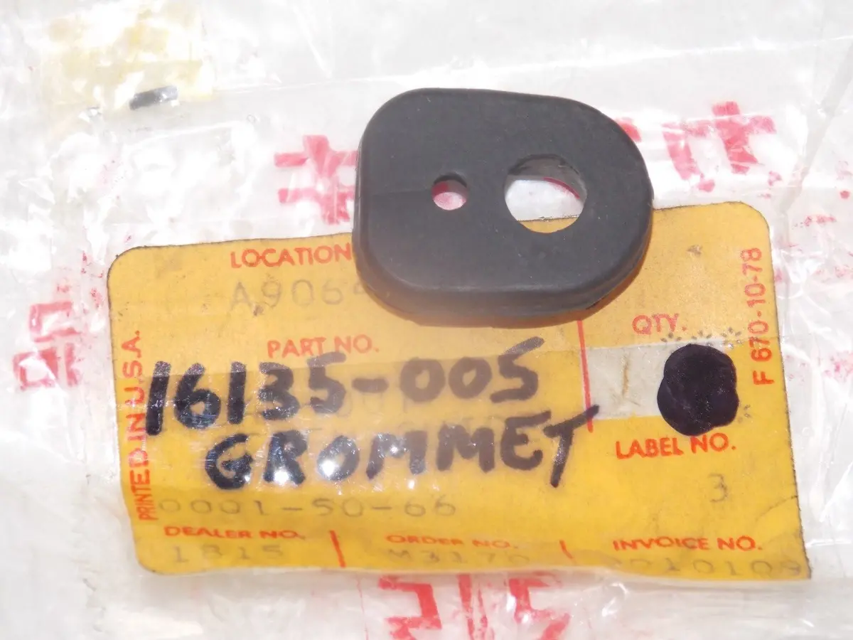 Nos Kawasaki 1969 1970 1971 1972 Oil Pipe Grommet B G3 G4 F6 F7  16135-005 1