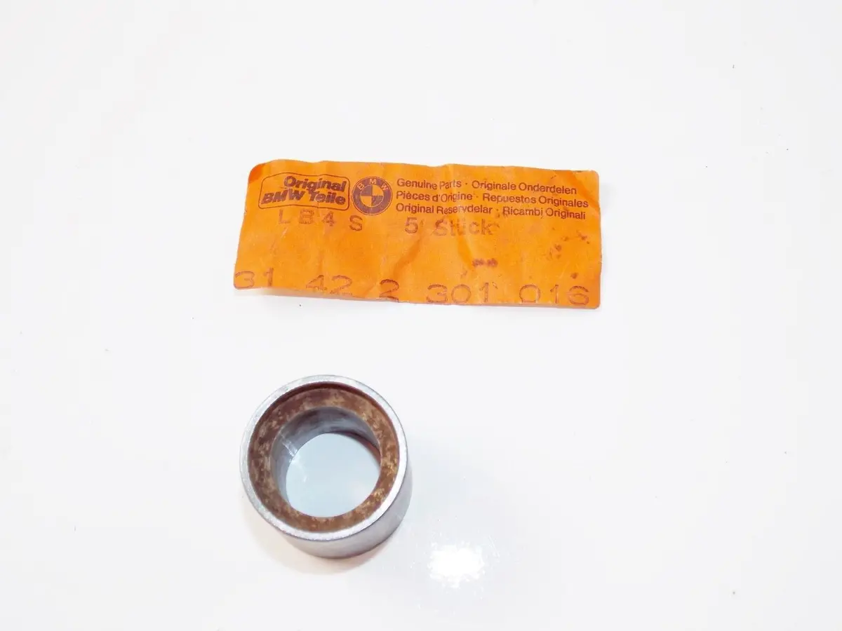 Nos Oem Bmw 76-87 R100cs/Rs/Rt/T/65/80 Valve Housing 31422301885 Rep 31422301016 2