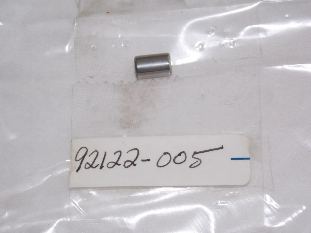 Nos Kawasaki 1976-1984 Dowel Pin Kz750  92122-005 1