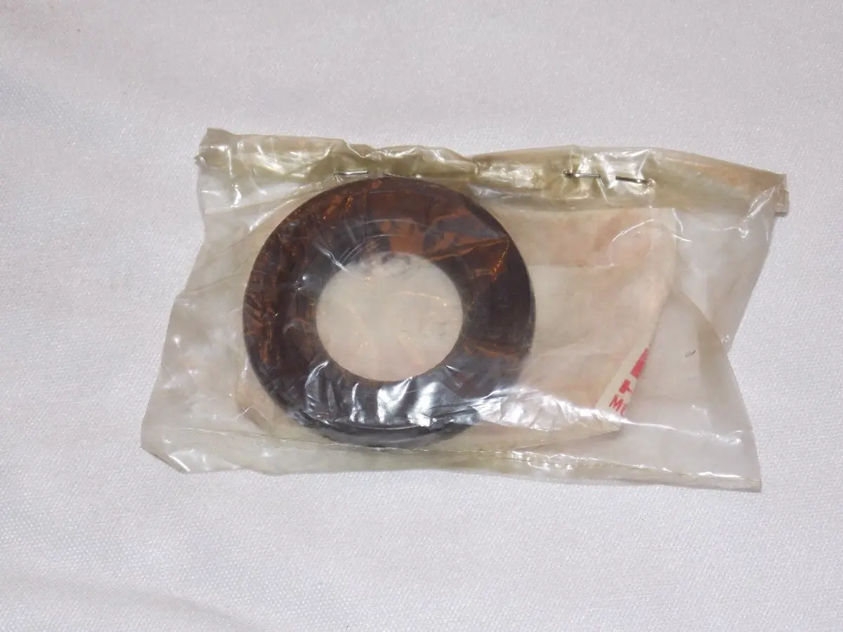 Nos Kawasaki 1977-1983 Oil Seal Kz650 Kz750 92050-080 2