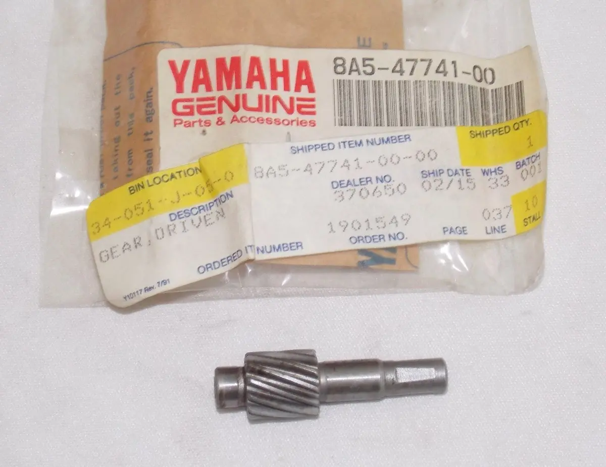 Nos Yamaha 1974-1981 Drive Gear Srx140 Ex340 Gpx433 Ec540 Srx340  8A5-47741-00 1