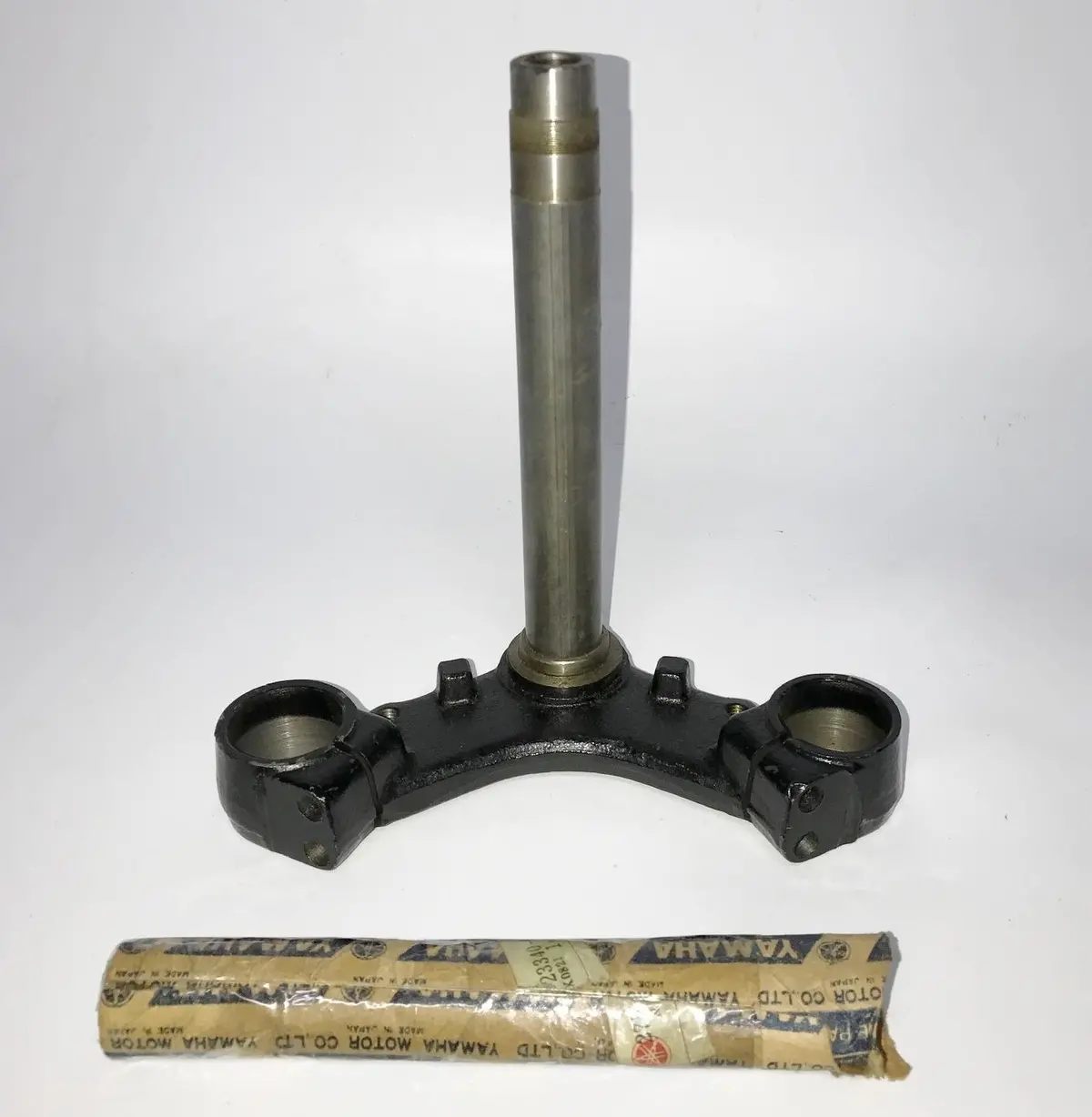 Nos Oem Yamaha 1970'S Rt1 Rt2 Rt3 Front Fork Lower Triple Plate 275-23340-60 1