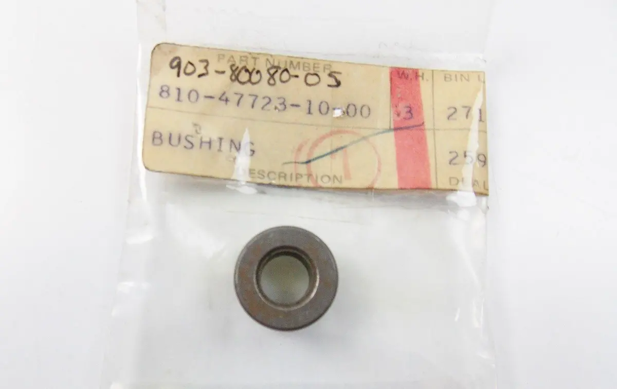 Nos Oem Yamaha  1970  Speedometer Tachometer Bushing Sw396  903-80080-05 1