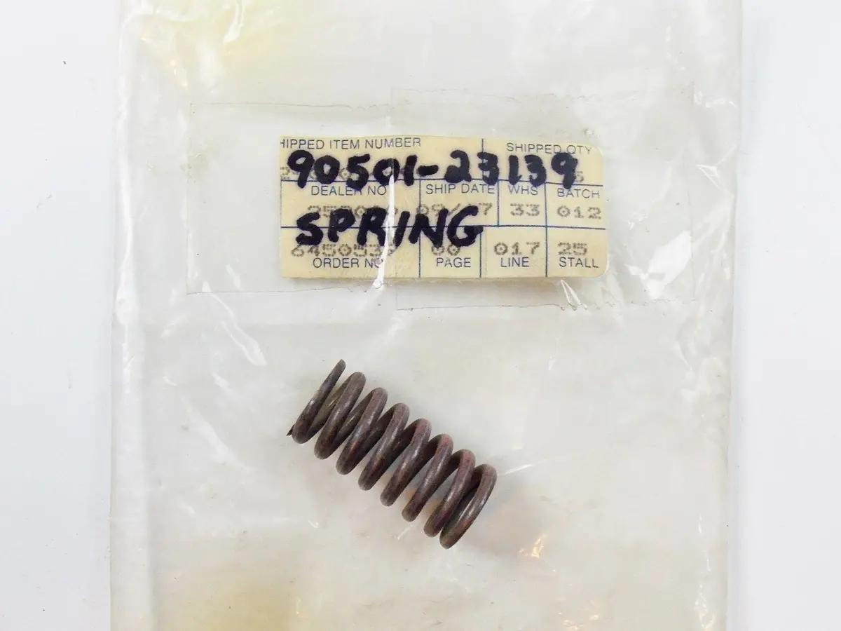 Nos Oem Yamaha 1972 Compression Spring Dt2 Rt2   90501-23139 1