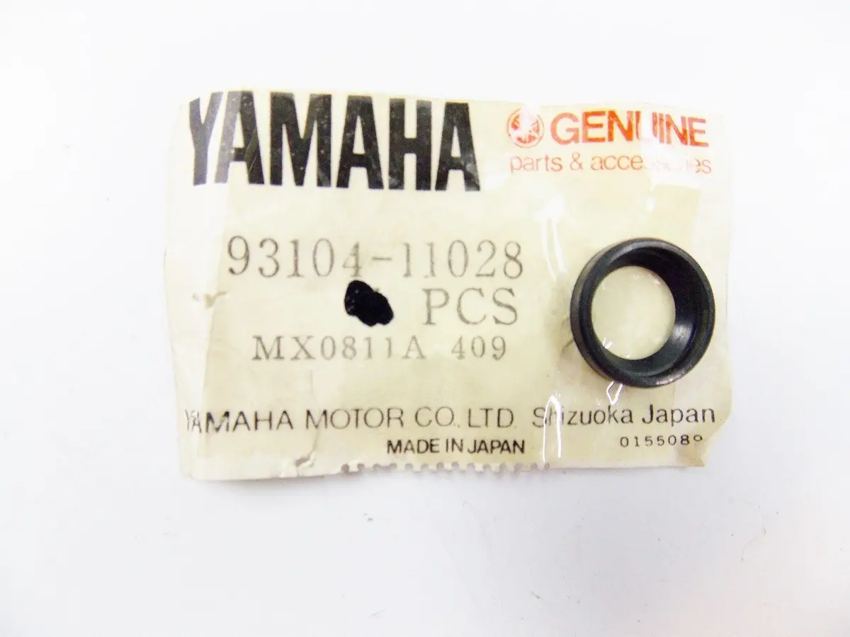 Nos Oem Yamaha  1977 1978 Oil Seal So-Type  Yz80   93104-11028 1