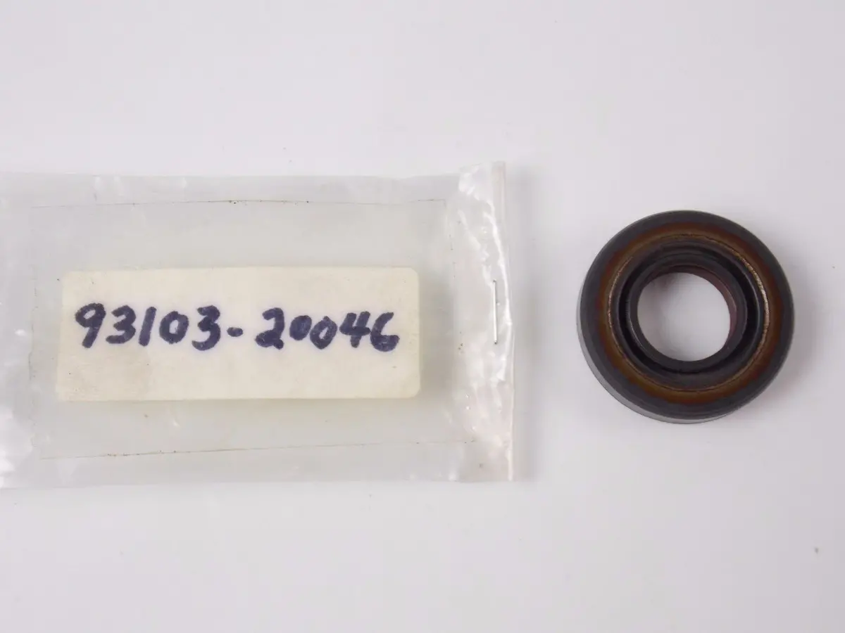 Nos Yamaha  1967-1974 Oil Seal Sw-Type Yr1/2  R3/5  Tr2 Tz250 Ds7 93103-20046 1
