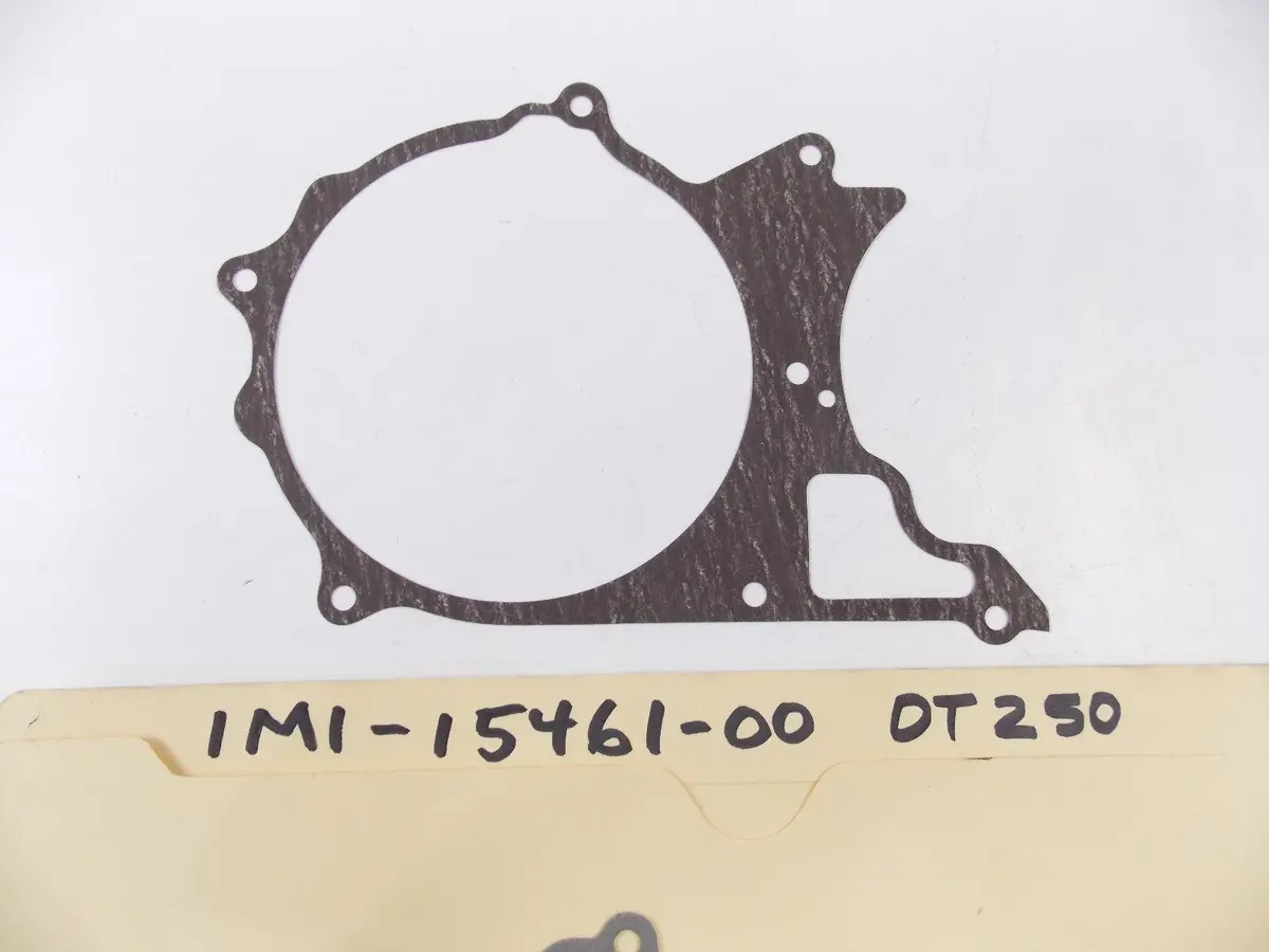 Nos 1977-1979 Yamaha Crankcase Cover Gasket Dt250 It250 Yz250/400 1M1-15461-00 1