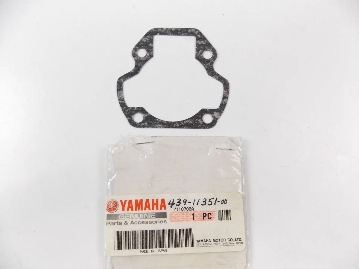 Nos Oem 1978-1980 Yamaha Cylinder Crankcase Gasket Lb50  439-11351-00 1