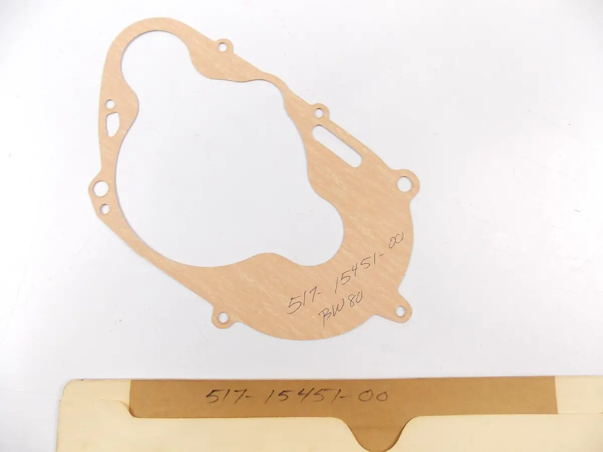 Nos 1991-2012 Yamaha Crankcase Cover Gasket  Pw80   517-15451-00 1
