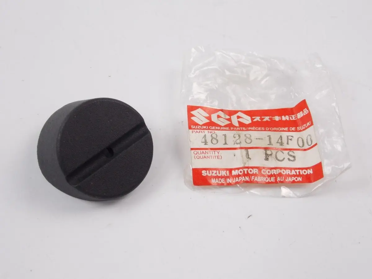 Nos Oem 1999-2002 Suzuki Fuel Lid Cushion An250   48128-14F00 1