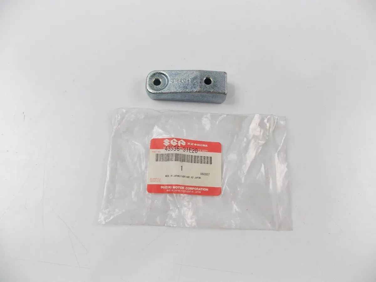 Nos Oem 1997-2007 Front Footrest Balancer Gsf1200 Gsx1300   43536-31E20 1