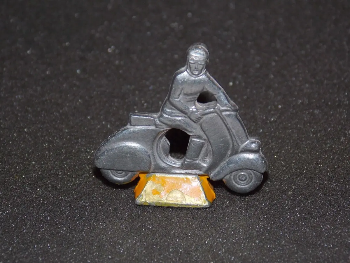 Vintage Figurine Vespa Rider Scooter Gs Primavera Ss Gl L Gt Piaggio 1