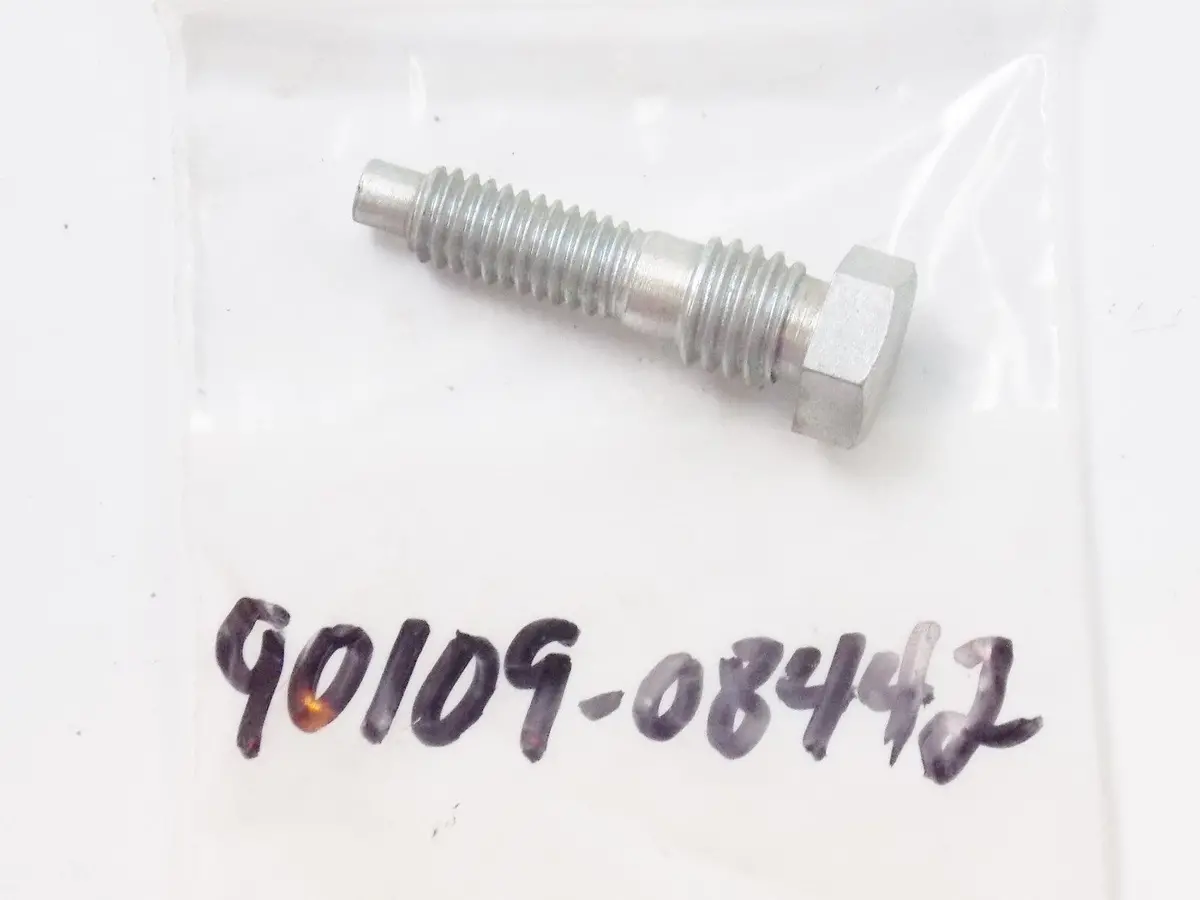 Nos Oem Yamaha  1977-1990 Bolt Yx600 Fj600 Xj550 Xs750  90109-08442 1