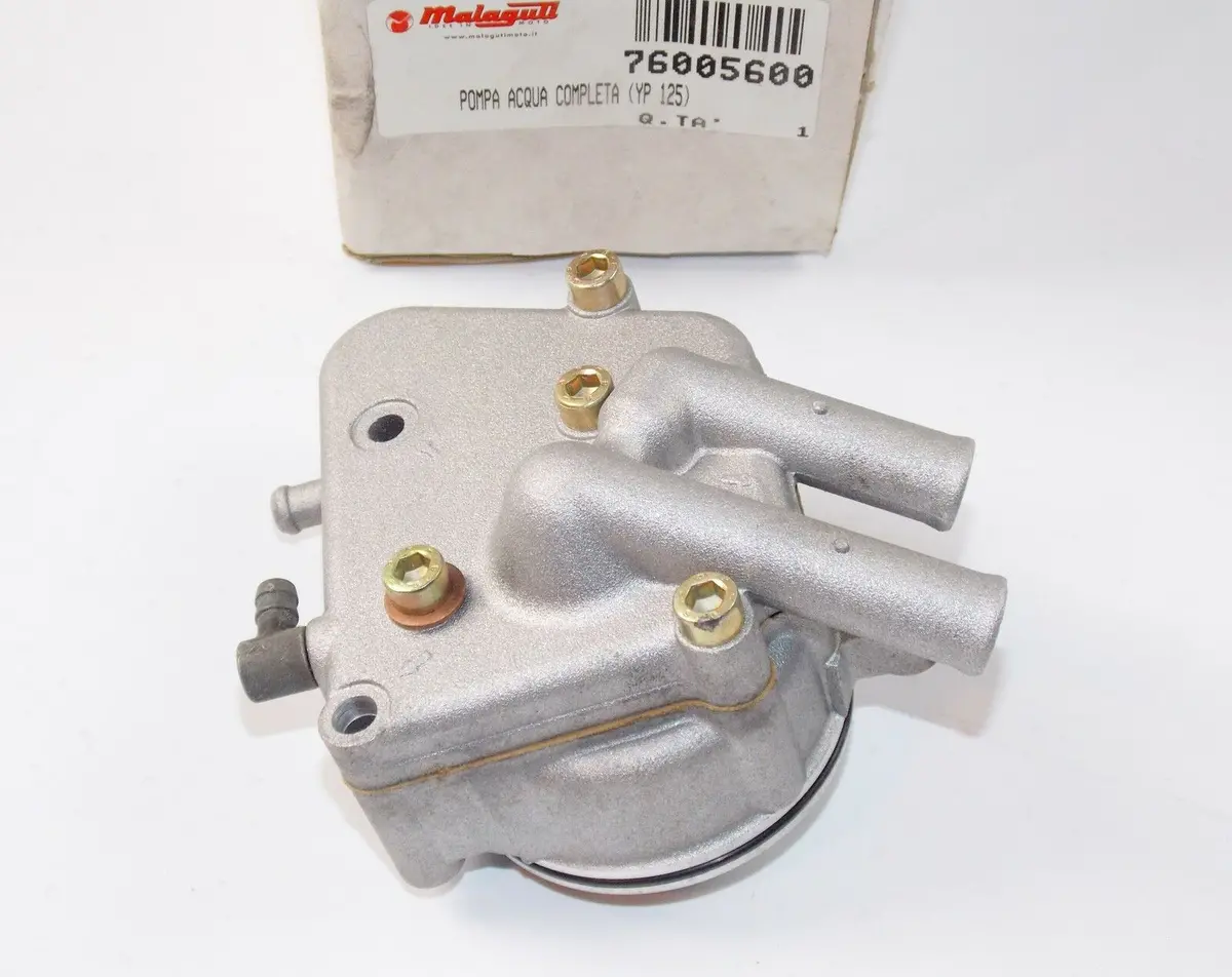 Nos Oem Malaguti Madison 125 Water Pump Body 760.056.00 1