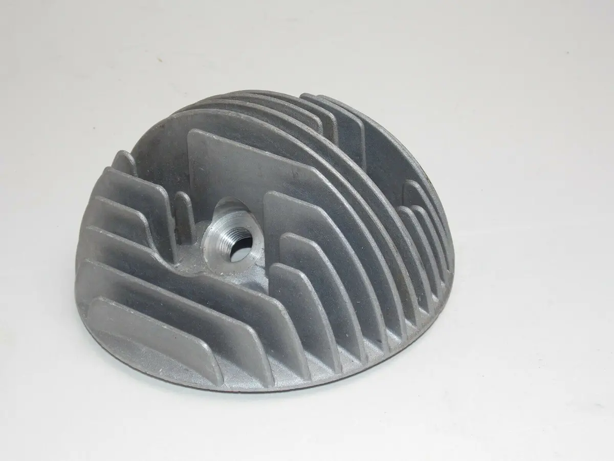 Nos D.R. Cylinder Head Vespa Motor Engine 125 Scooter Paiggio 1