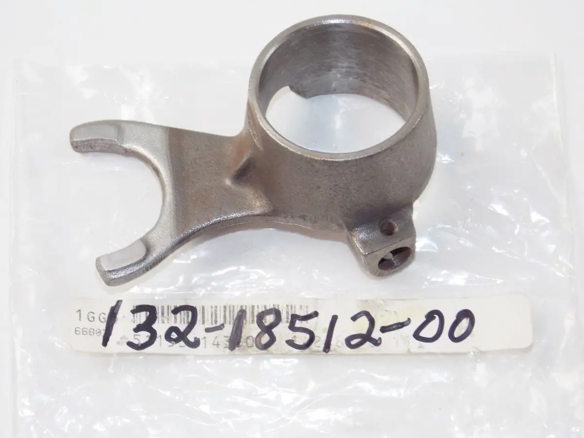 Nos Yamaha 1966-67 Yl1 Yl1e B62 Gearbox Transmission Shift Fork 2 132-18512-00 1