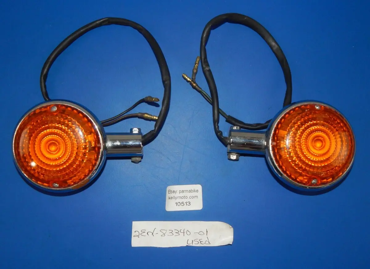 Oem Yamaha 2000-2005 Right Left Blinker Turn Signal Xv650/S1100 2En-83340-01 1