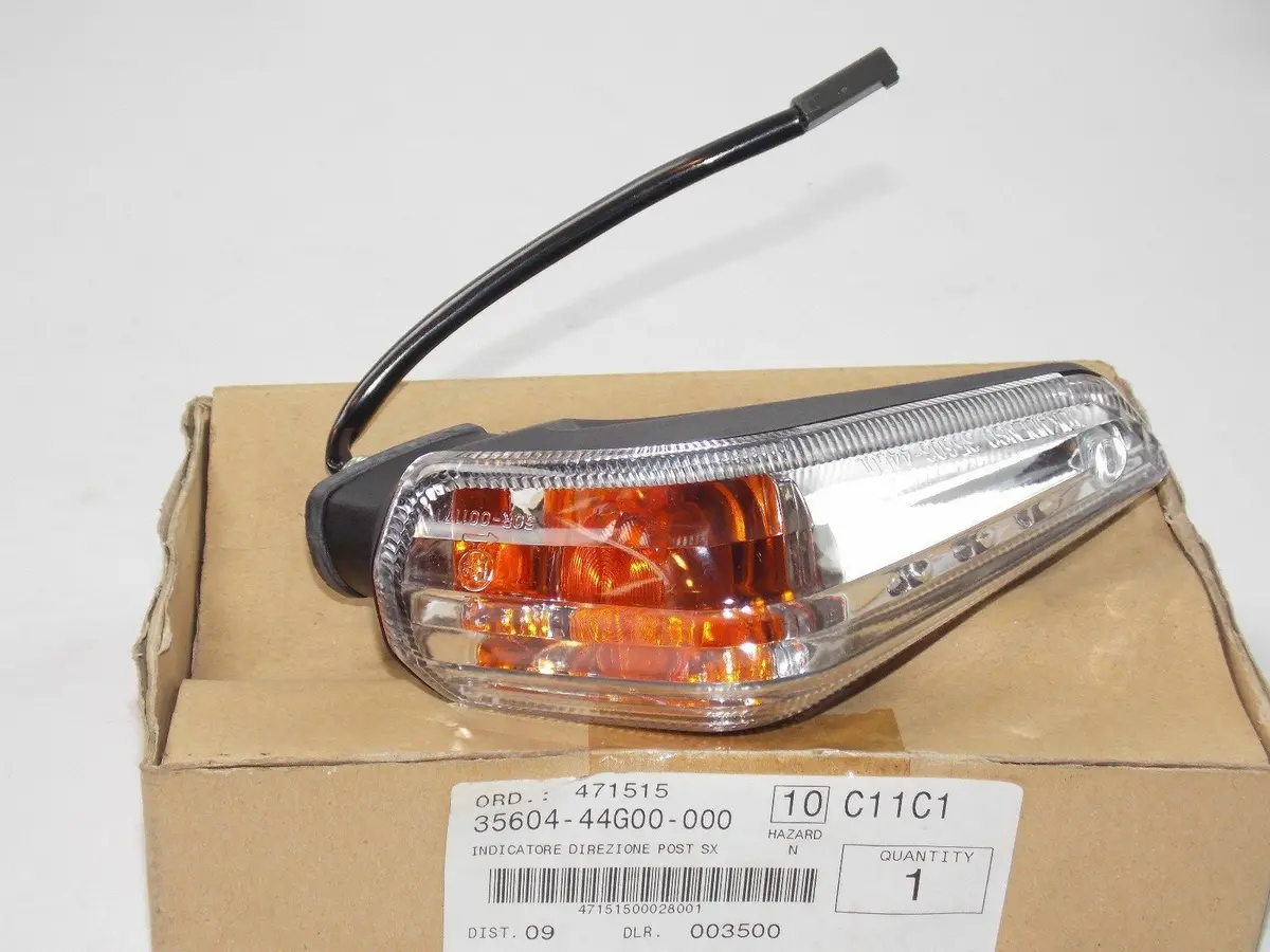 Nos Suzuki 2006 2007 2008 2009 2010 Rear Turn Signal Grs600  35604-44G00 1