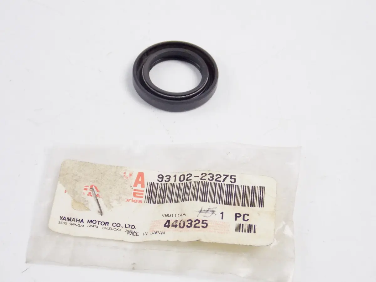 Oem Yamaha 1983-1985 Ytm200 1987 Yfm80 Front Wheel Oil Seal Sd Type 93102-23275 1