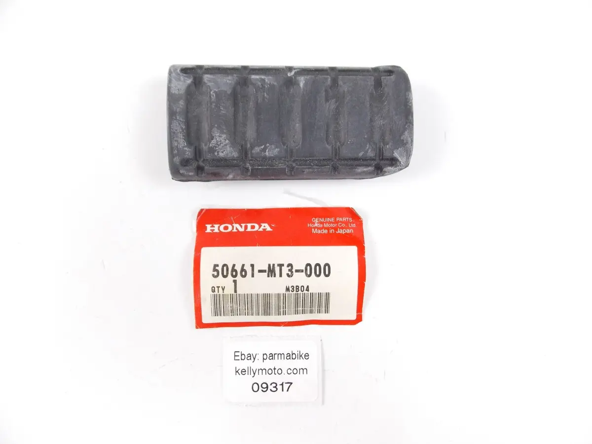 Nos Oem Honda 2013-2017 Gl1800 1991-2003 St1100 Rubber Footrest 50661-Mt3-000 1