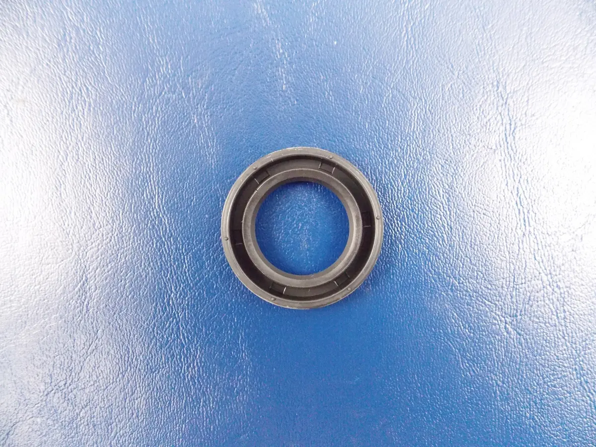 Nos Oem 1968-2007 Honda Cb350 Cl360 Ct360 Cn250 Oil Seal 22X35x5 91251-Km1-003 2