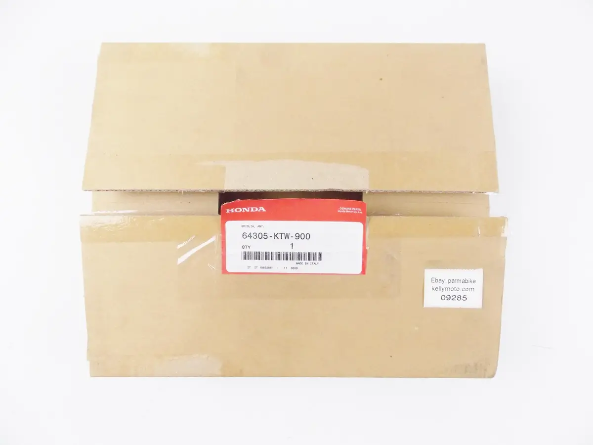 Nos Oem Honda Scooter Sh300 2007-2011 Front Grill Molding 64305-Ktw-900 1