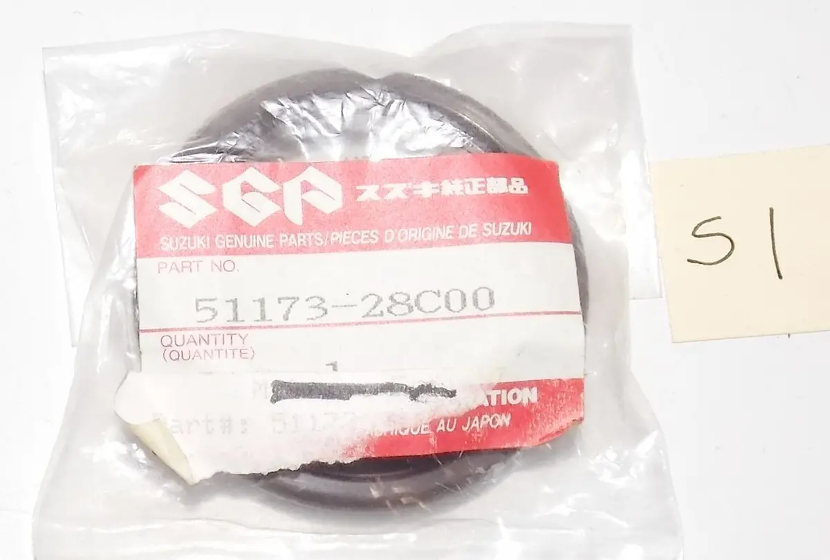 Nos Oem New Suzuki 1993 1995 Front Dust Seal 51173-28C00 1