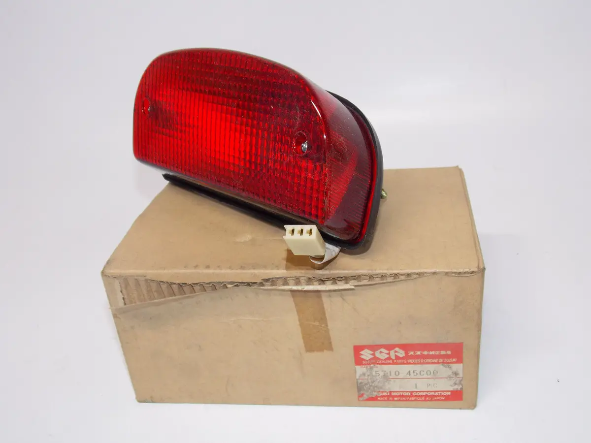 Oem Suzuki 1990 1991 1992 1993 1994 Vx800 Gsf400 Tailight Rear Lamp 35710-45C00 1