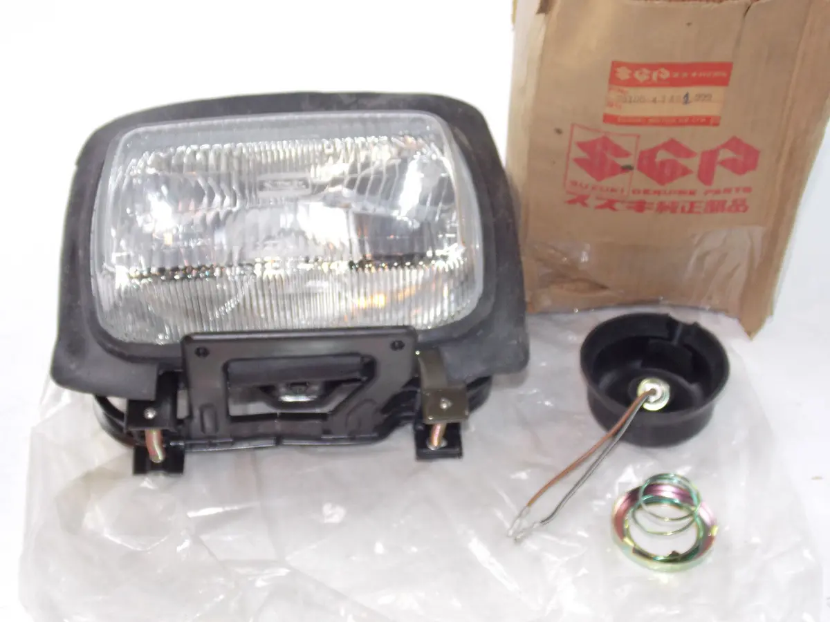 Nos Oem Suzuki 1985 1986 Gsx500 Gsx550 Light Headlight Assembly 35100-43451-999 1