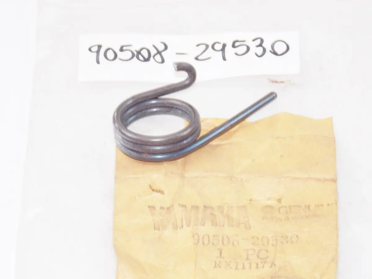 Nos Yamaha 1980-1986 Spring Torsion Xj650 Xj750 Xj700  90508-29530 1