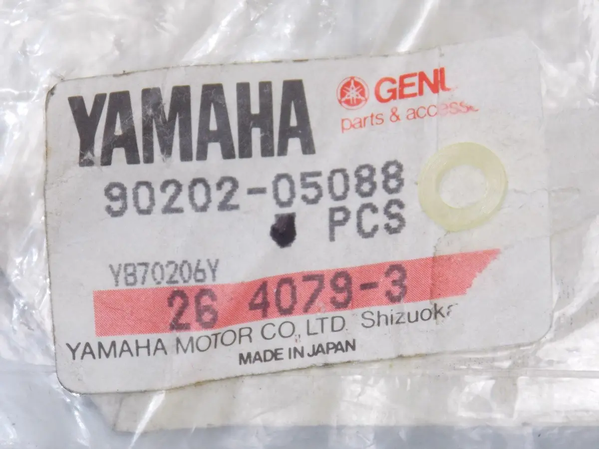 Nos Yamaha 1985-2013 Plate Washer Xvz13 Vk540 Fzr1000 Xs850   90202-05088 1