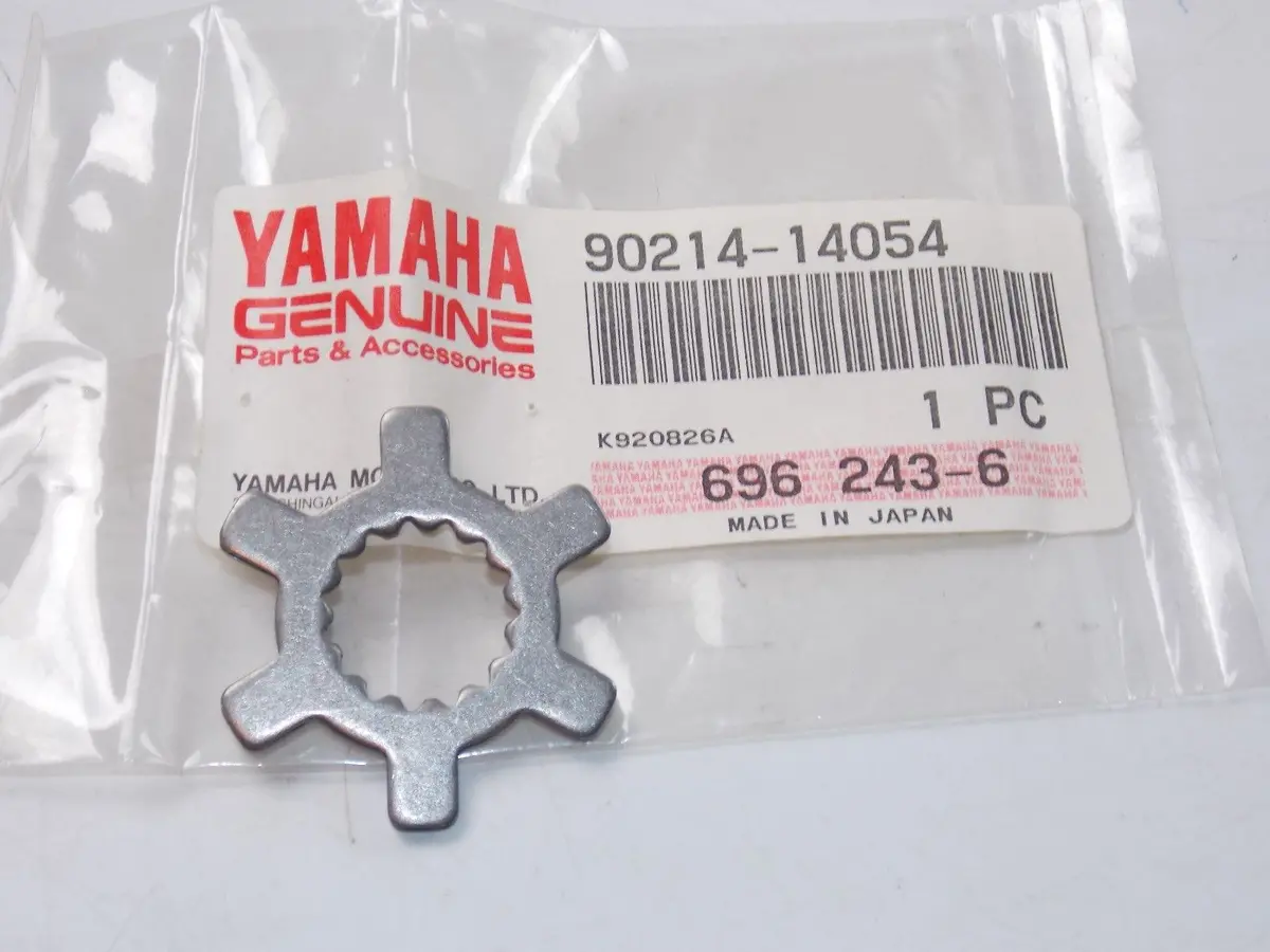 Nos Yamaha  1990-1993 1995 1999-2003 Claw Washer Ch80 Ct50 Cy90  90214-14054 1