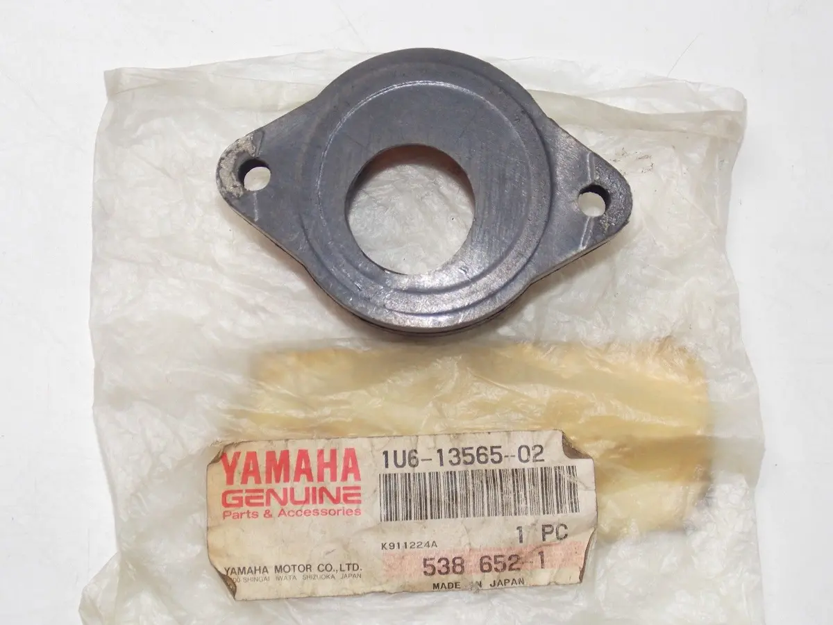 Nos Yamaha 1986 1987 1988 Manifold Joint Sr500  Xt500   1U6-13565-02 1