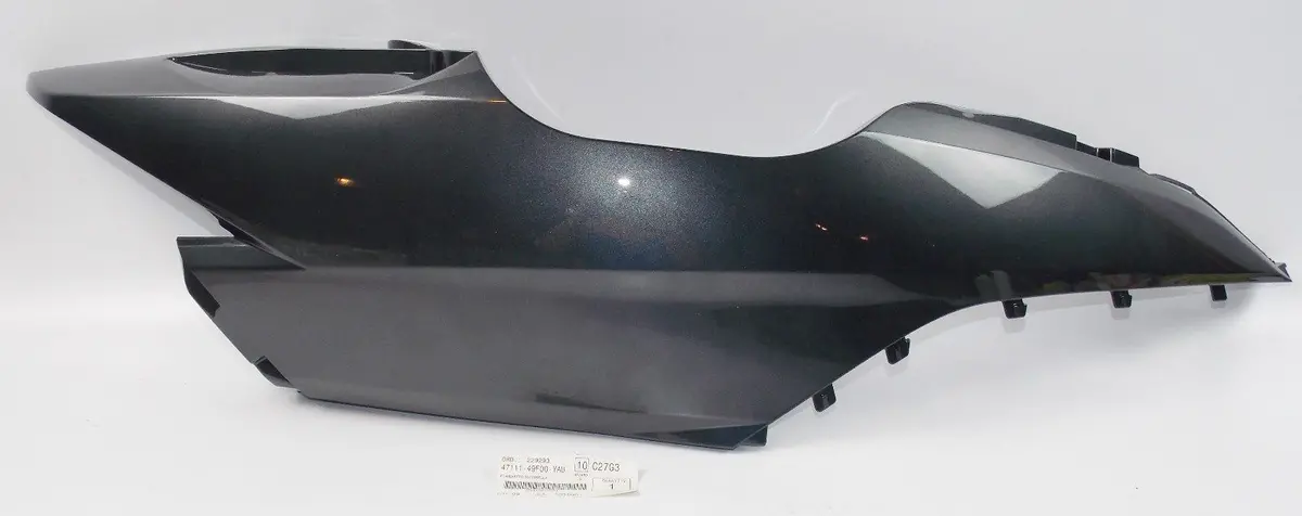 Nos Suzuki 2005 Cover Uh125 Uh200 47111-49F00-Yau 1