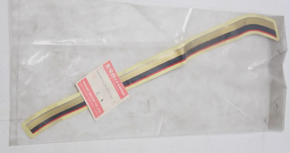 Nos Suzuki 1982 1983 1984 Sticker Decal Emblem Mark Gsx750 68690-43420-7Am 1